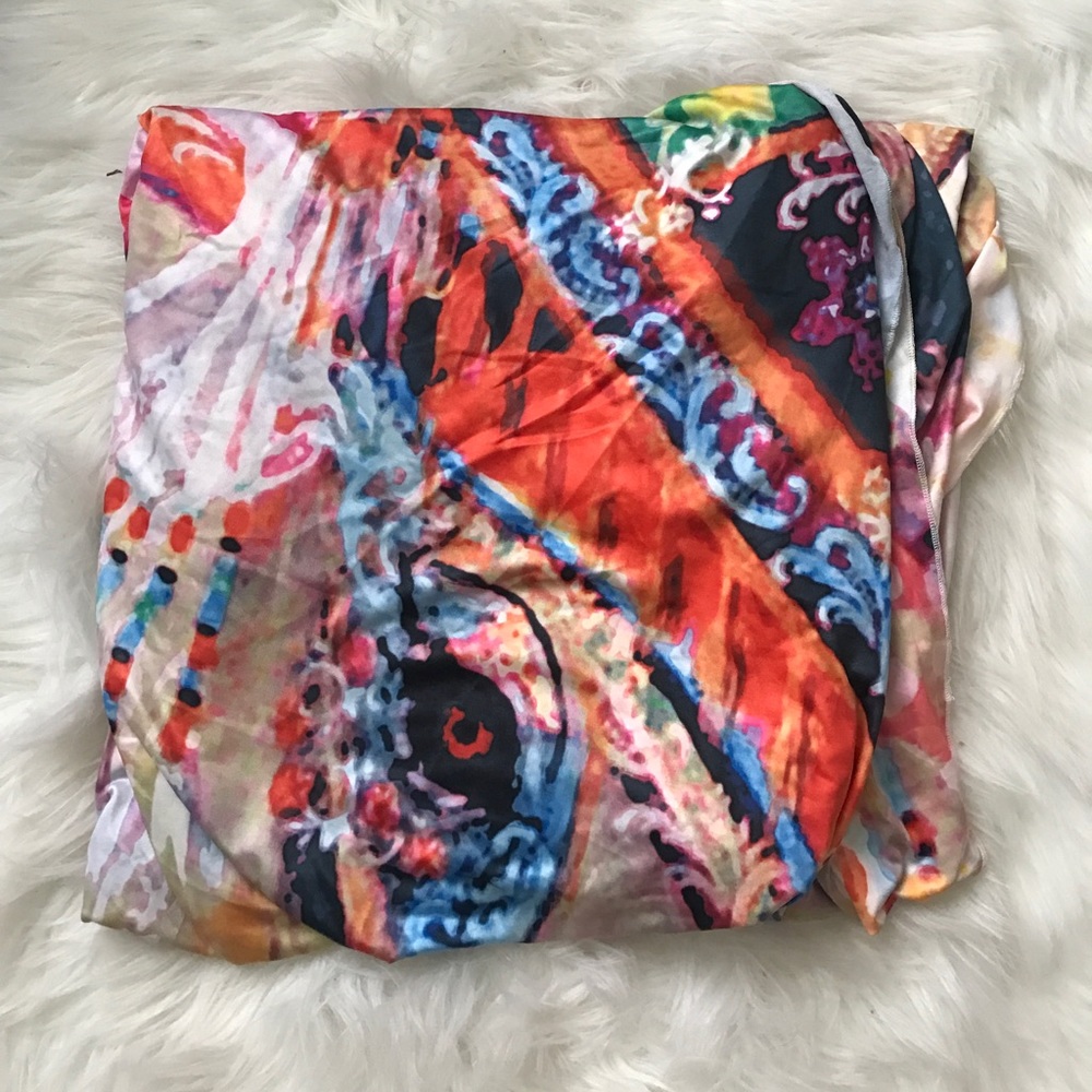 •Colorful Elephant Tapestry (see more pictures)